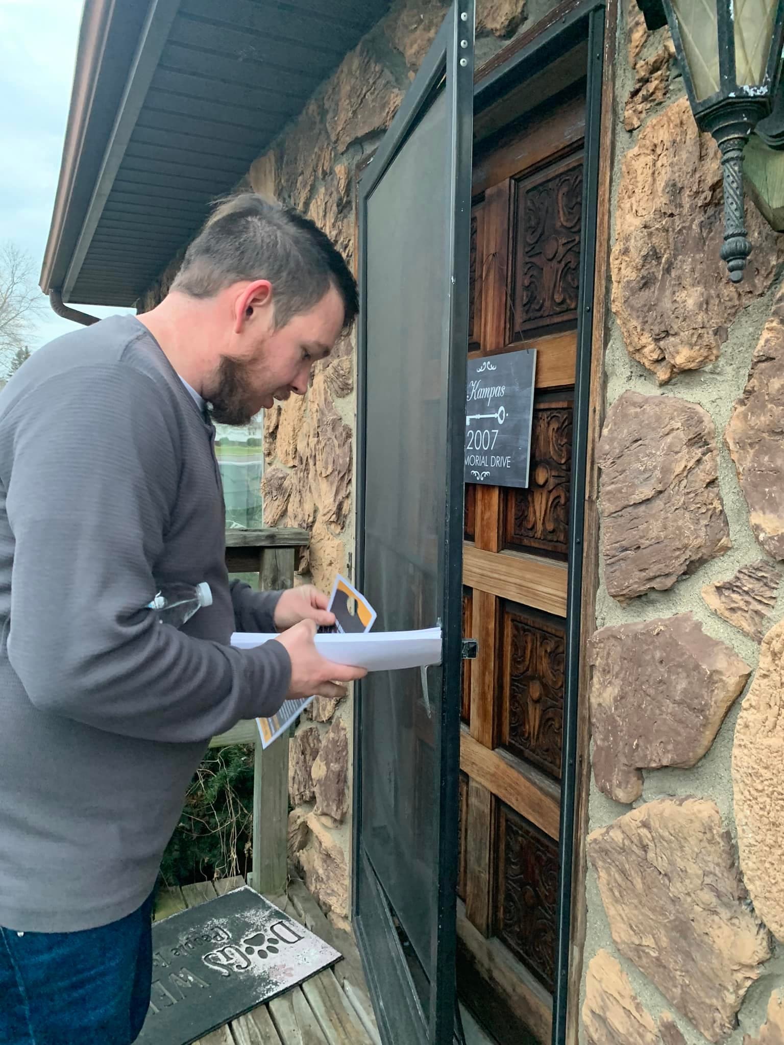 Door knocking and outreach with Gethsemane Church